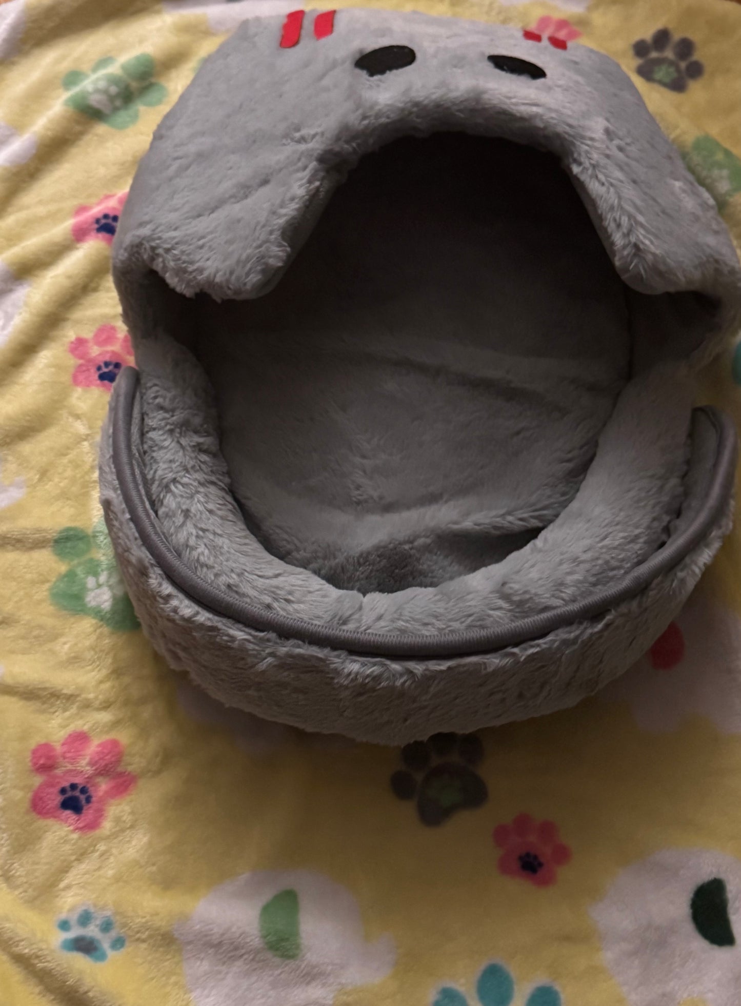 Cat-Shaped Pet Bed